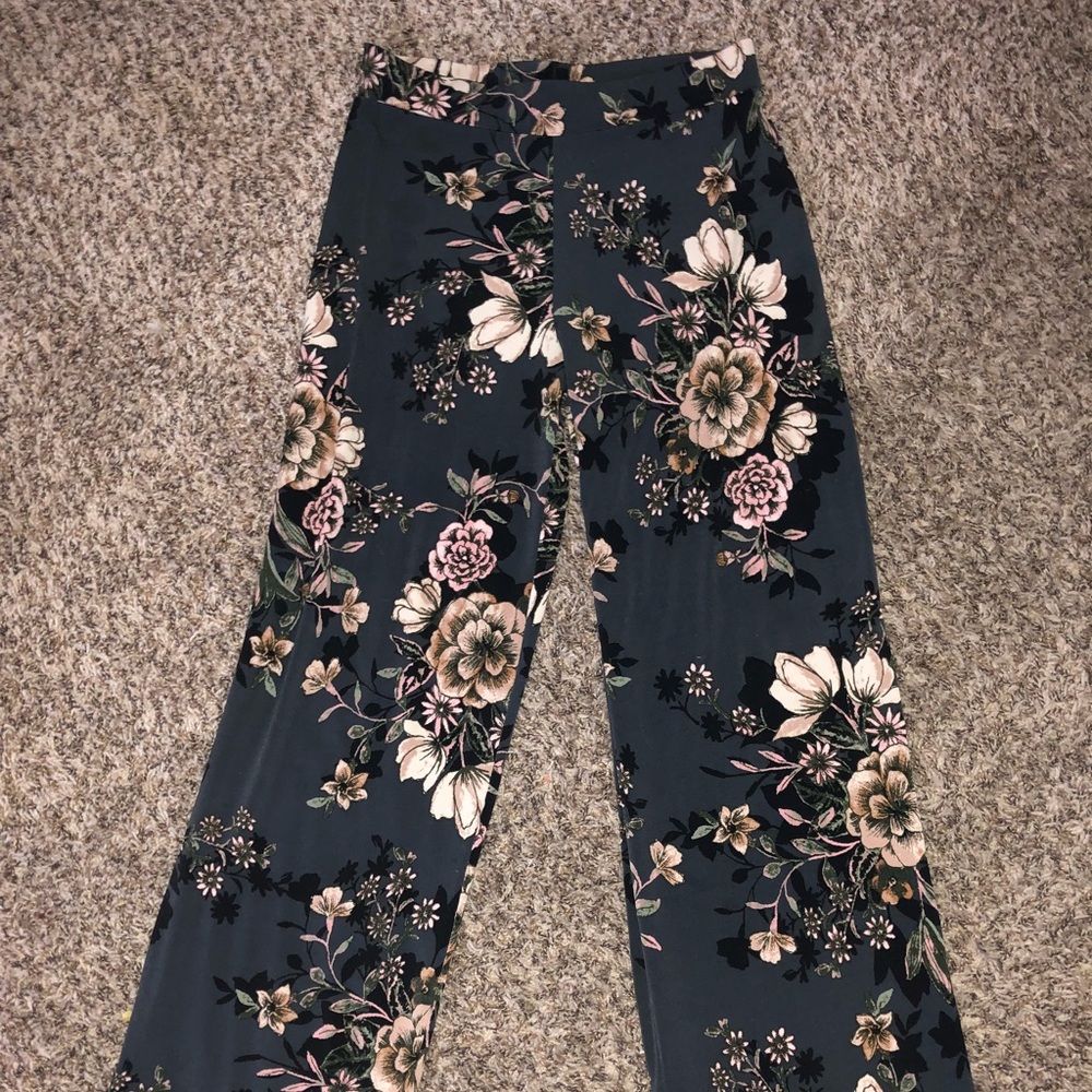 Wide floral pants